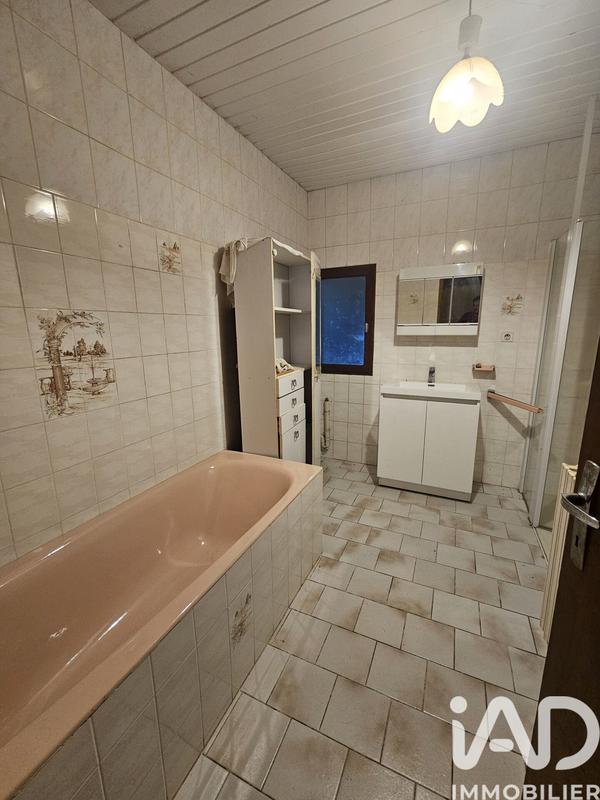 Maison - 64 m² - 6 pièces