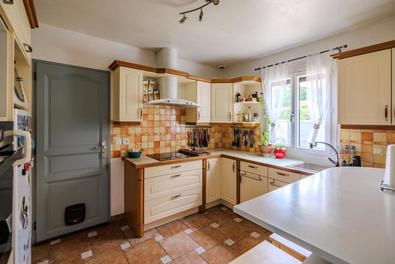 Maison - 143 m² - 7 pièces