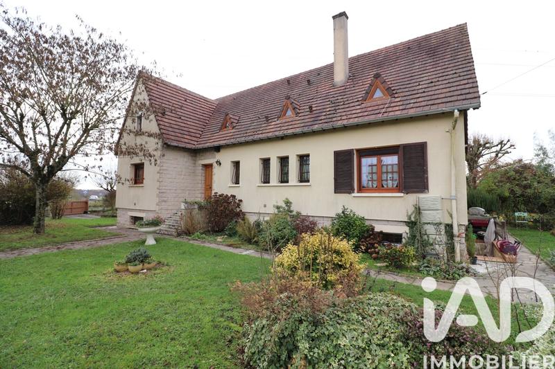 Maison - 193 m² - 9 pièces