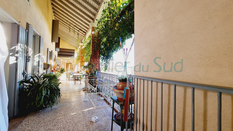 Maison de village - 178 m² - 10 pièces