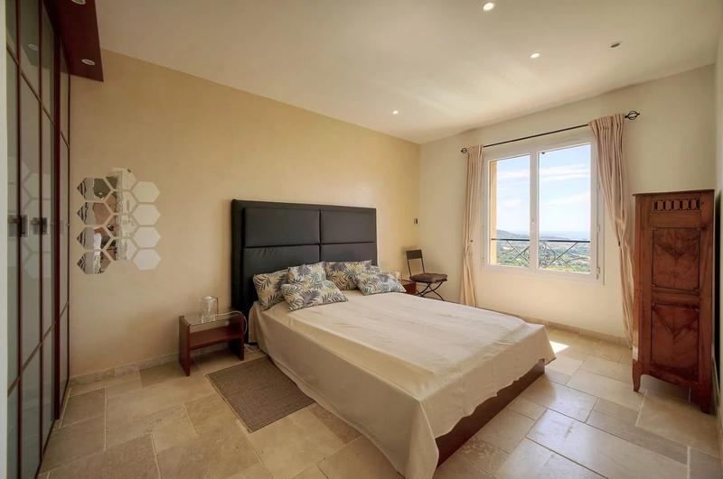 Villa - 210 m² - 5 pièces