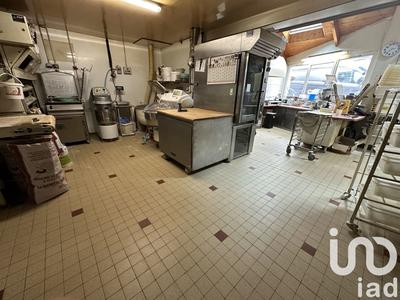 Maison - 82 m² - 7 pièces