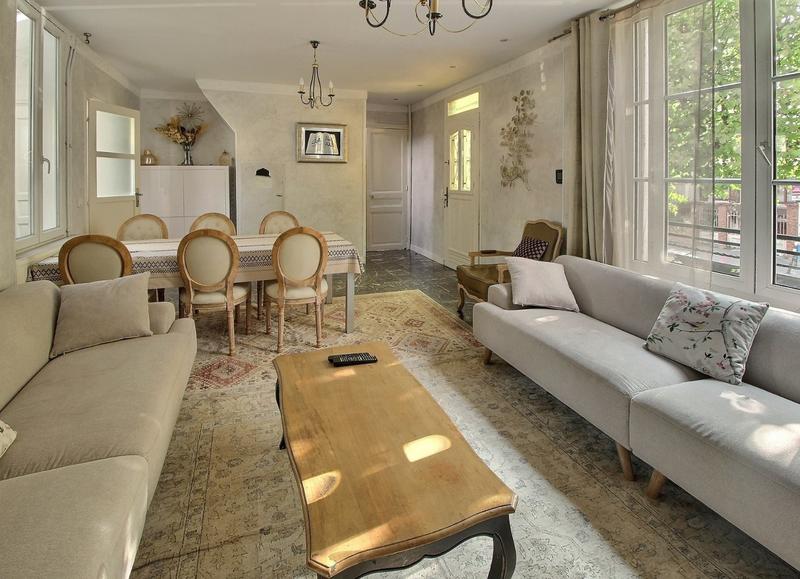 Maison - 140 m² - 5 pièces