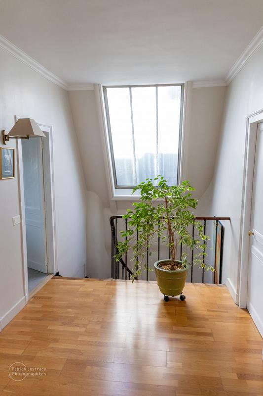 Maison - 273 m² - 11 pièces