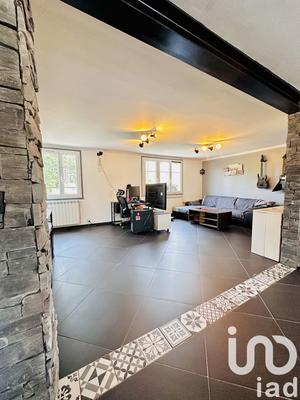 Maison - 140 m² - 5 pièces