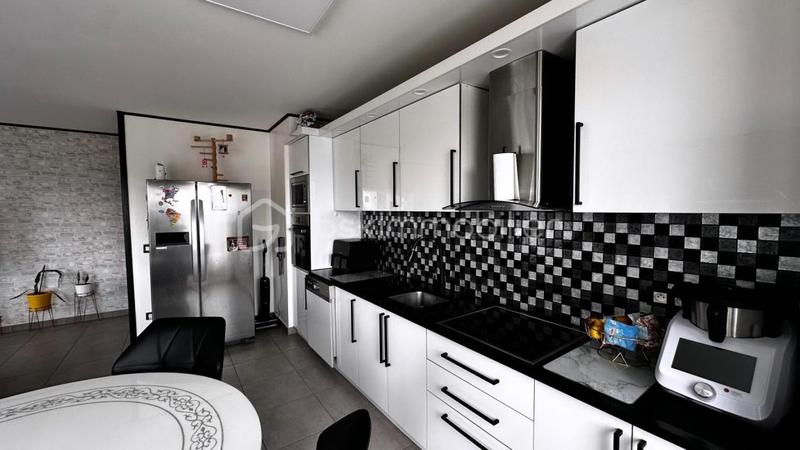 Appartement - 92 m² - 4 pièces