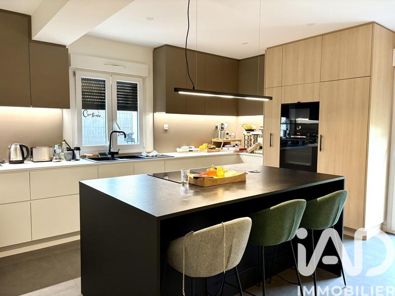 Maison - 170 m² - 4 pièces