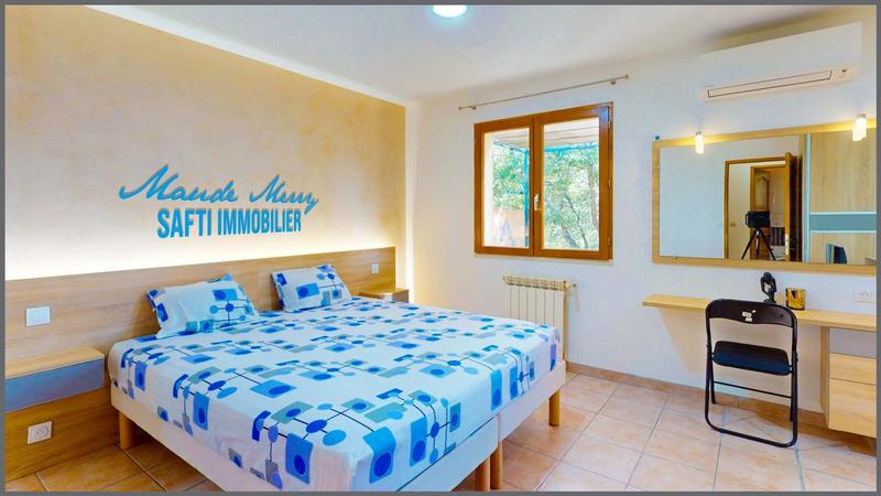 Villa - 170 m² - 6 pièces