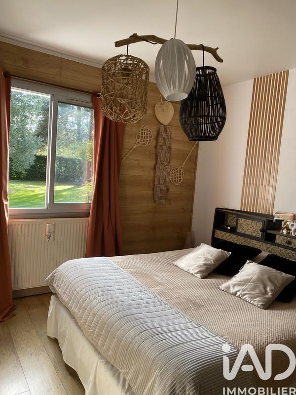 Maison - 166 m² - 9 pièces