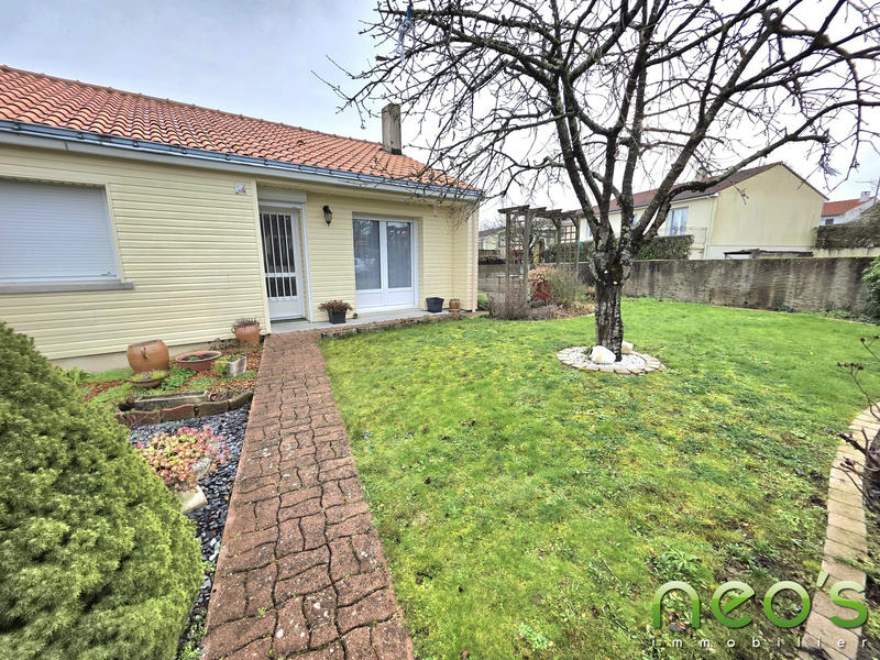 Maison traditionnelle - 104 m² - 5 pièces