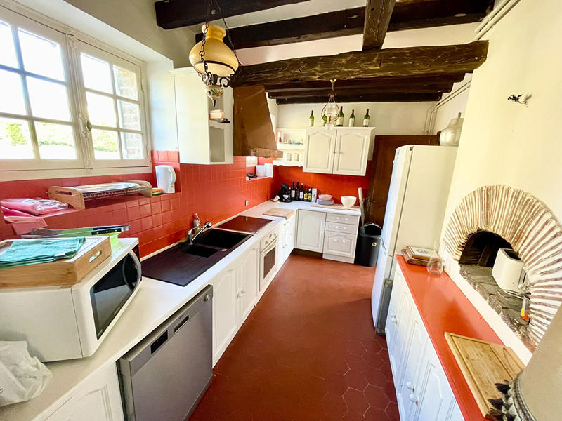 Demeure - 236 m² - 11 pièces