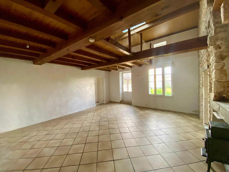 Maison traditionnelle - 134 m² - 4 pièces