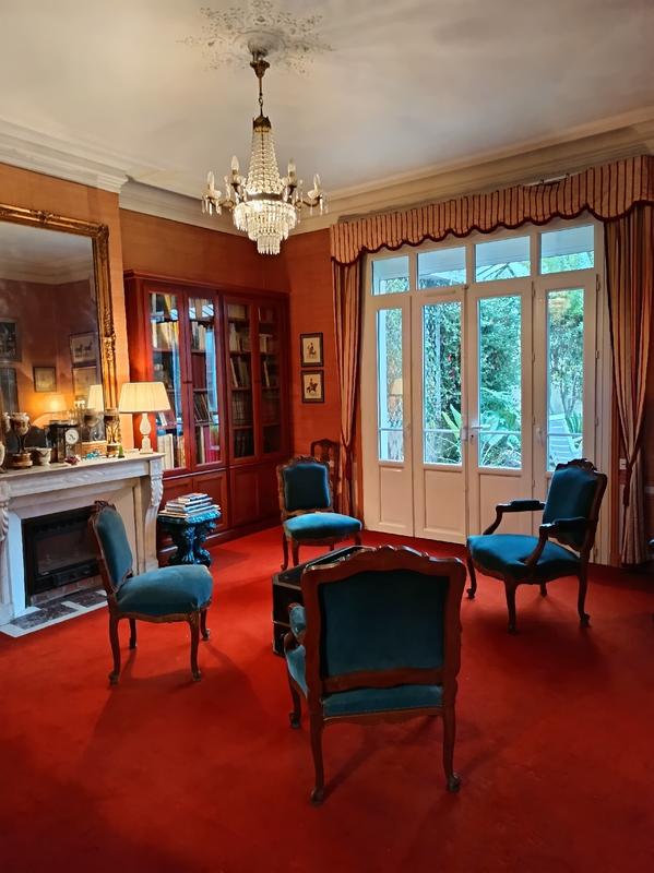 Maison bourgeoise - 235 m² - 10 pièces