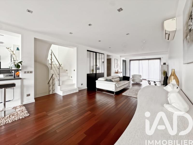 Maison - 120 m² - 5 pièces