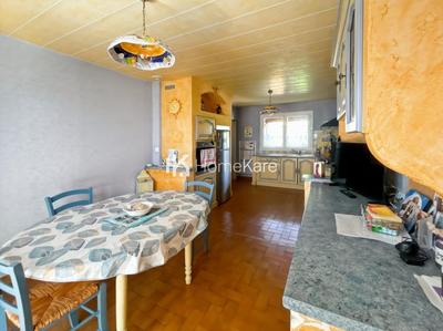 Maison - 94 m² - 4 pièces