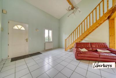 Maison - 110 m² - 4 pièces