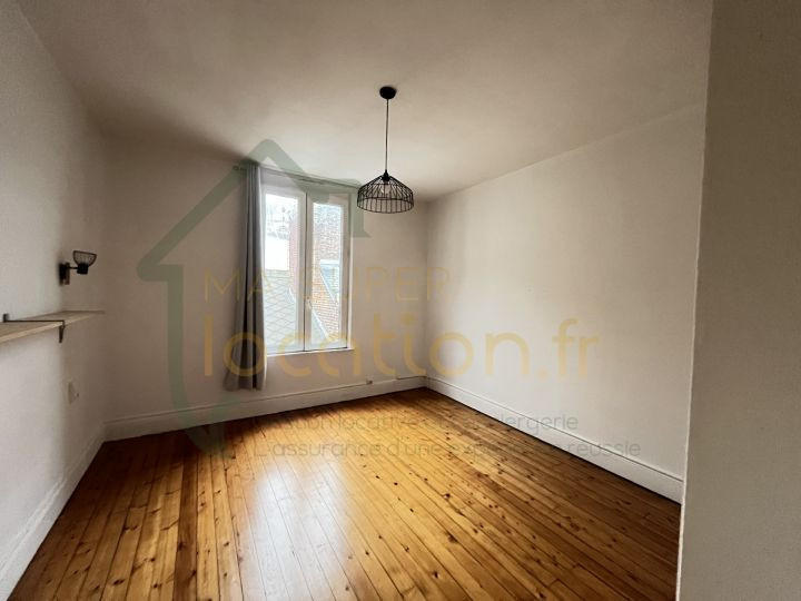 Maison - 146 m² - 8 pièces