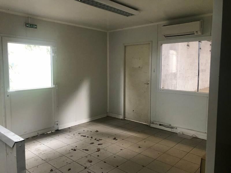 Local d'activité / Entrepôt - 366 m²