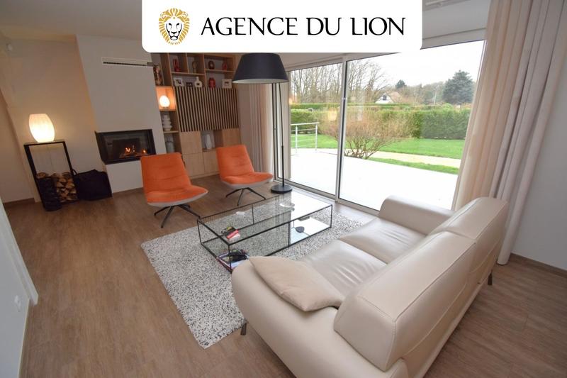 Maison - 217 m² - 8 pièces