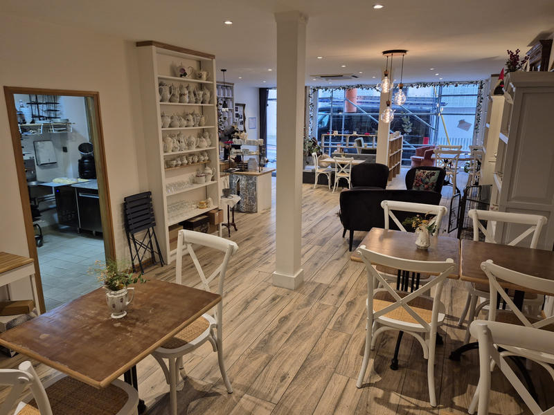 Fonds de commerce - Local commercial - 100 m²