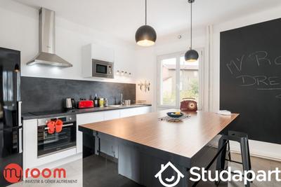 Chambre - 14 m² - 1 pièce