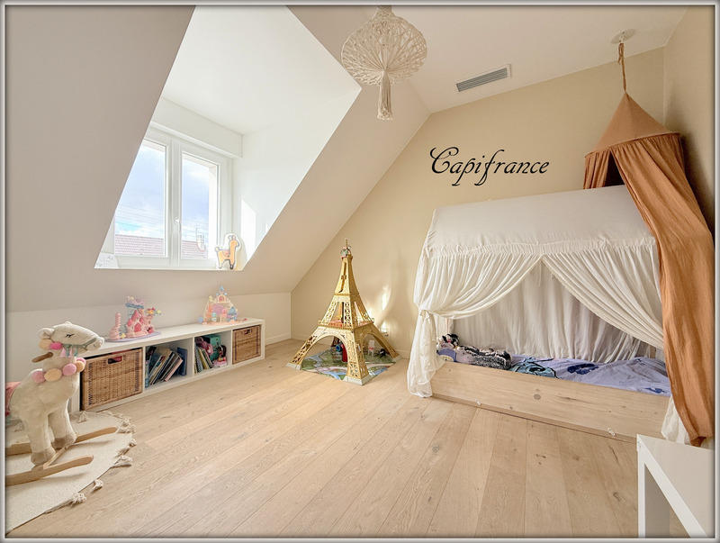 Maison - 160 m² - 7 pièces