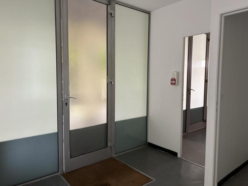 Local d'activité / Entrepôt - 30 m²