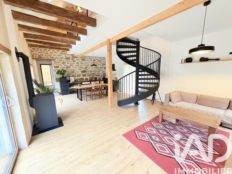 Maison - 112 m² - 4 pièces