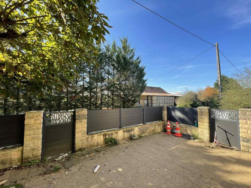 Maison - 160 m² - 9 pièces