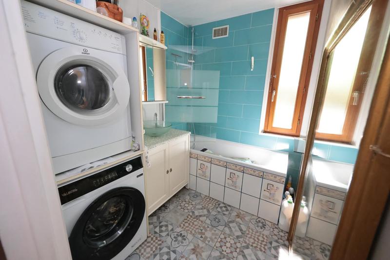 Appartement - 77 m² - 4 pièces