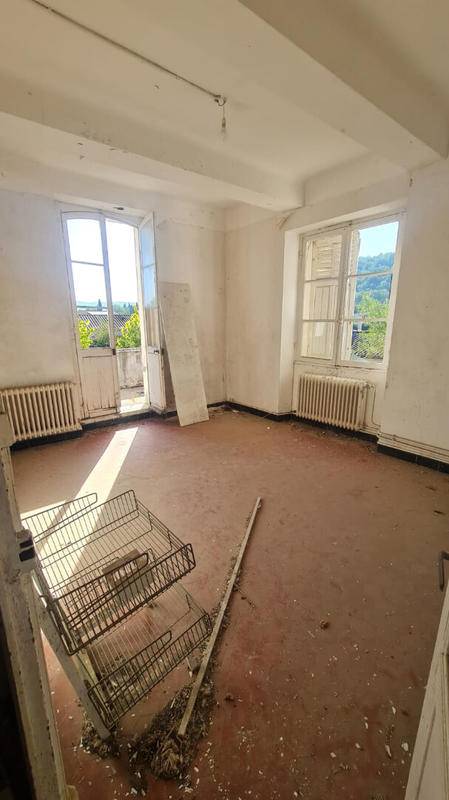 Maison - 295 m² - 8 pièces