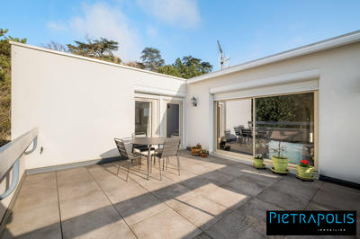 Appartement - 109 m² - 4 pièces