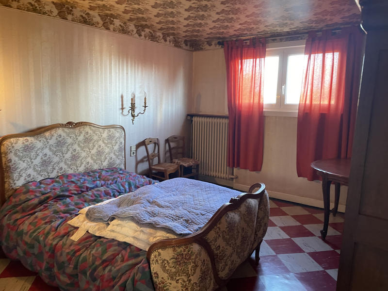 Maison - 170 m² - 9 pièces