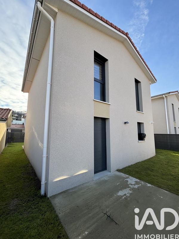 Maison - 92 m² - 4 pièces