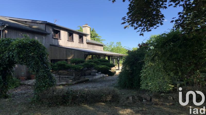 Maison - 244 m² - 8 pièces