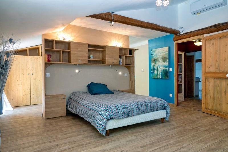 Maison - 200 m² - 6 pièces