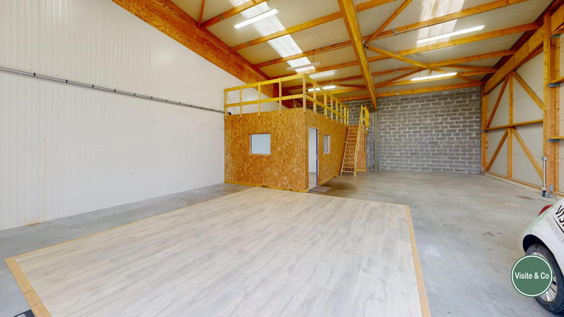 Entrepôt - 167 m²