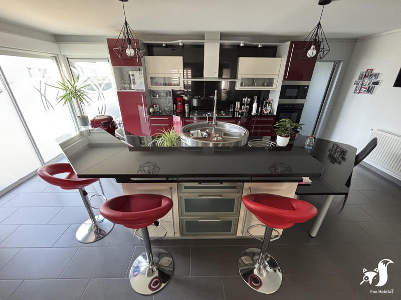 Maison - 110 m² - 5 pièces