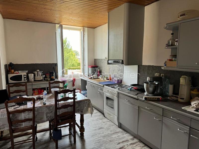 Immeuble - 220 m² - 9 pièces