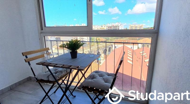 Chambre - 11 m² - 1 pièce