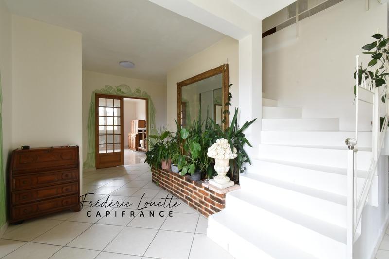 Maison - 217 m² - 8 pièces