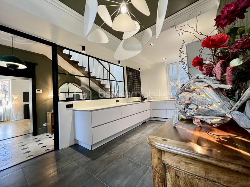 Maison - 148 m² - 7 pièces