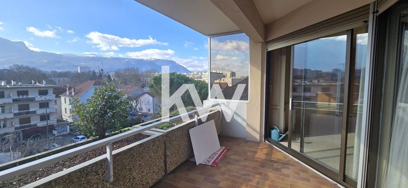 Appartement - 103 m² - 4 pièces