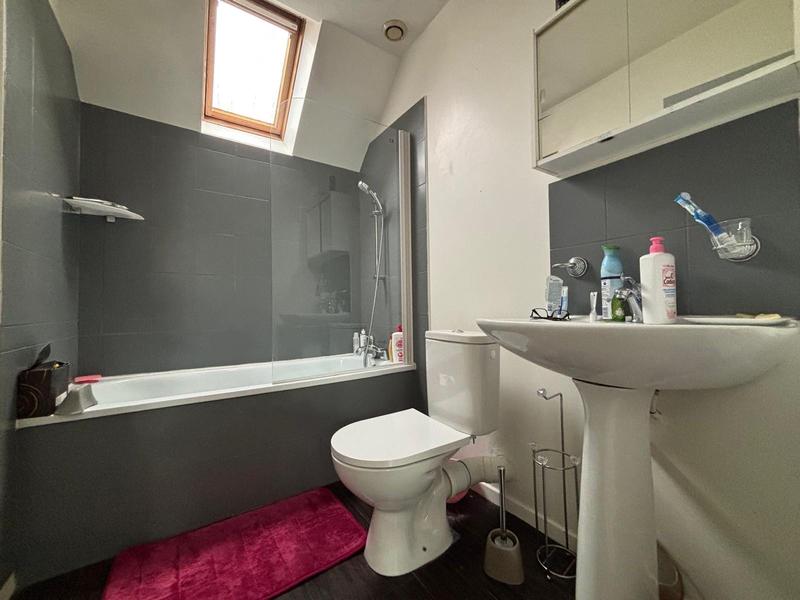 Maison - 163 m² - 7 pièces