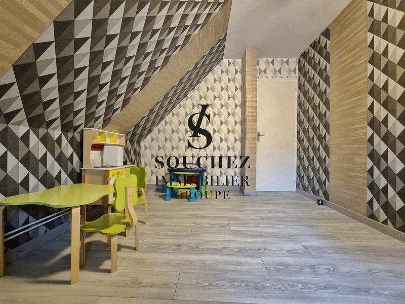 Maison - 151 m² - 6 pièces