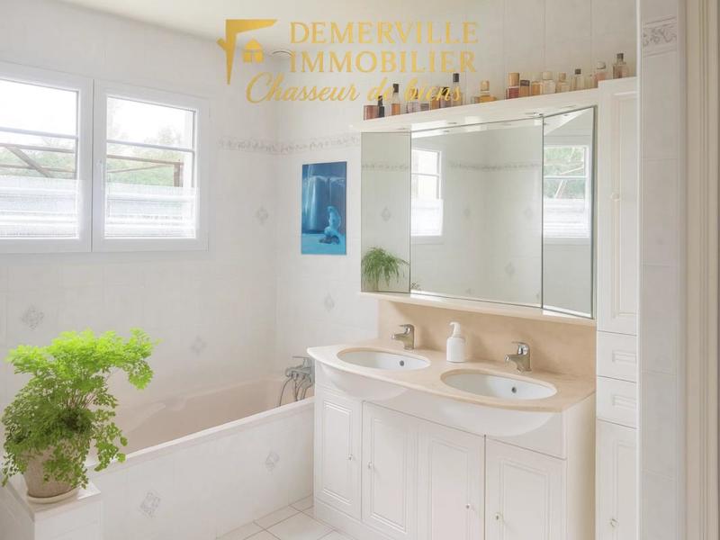 Pavillon - 121 m² - 5 pièces