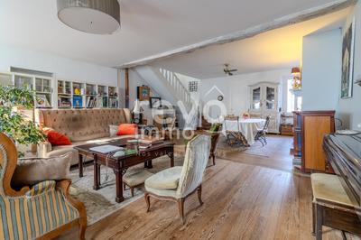 Maison de village - 183 m² - 9 pièces