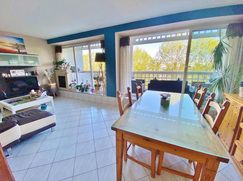 Appartement - 70 m² - 3 pièces