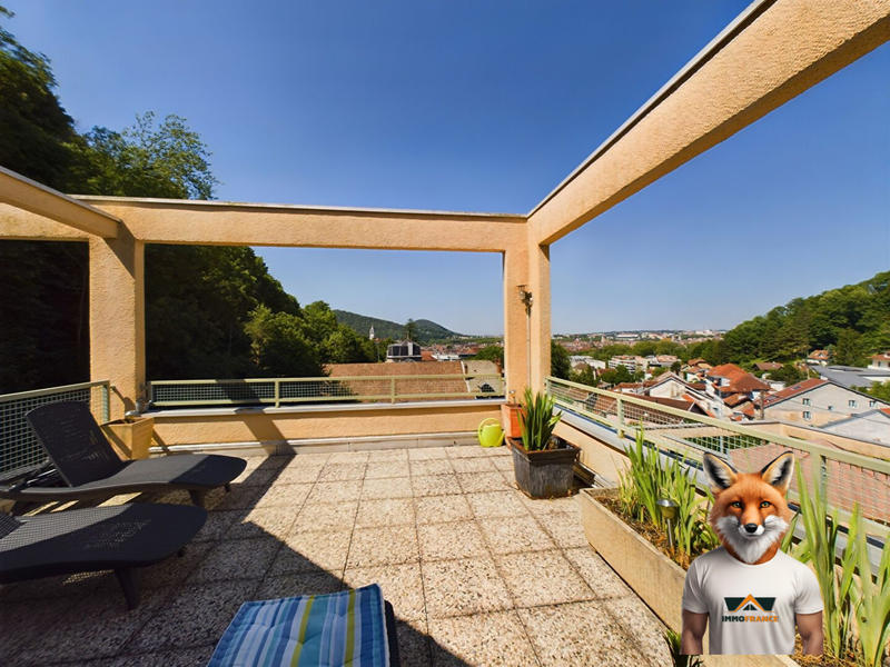 Appartement - 160 m² - 5 pièces