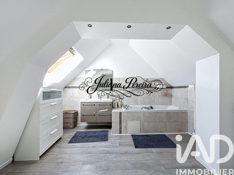 Maison - 118 m² - 5 pièces